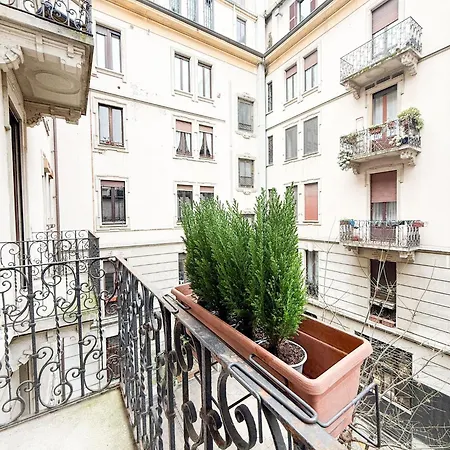 Apartment Divini Arco Della Pace Milan